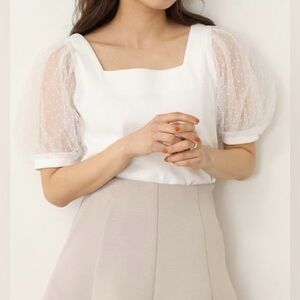 Nice Claup Sheer Tulle Puff Sleeve Square Neckline Ribbed Top Size S White Japan